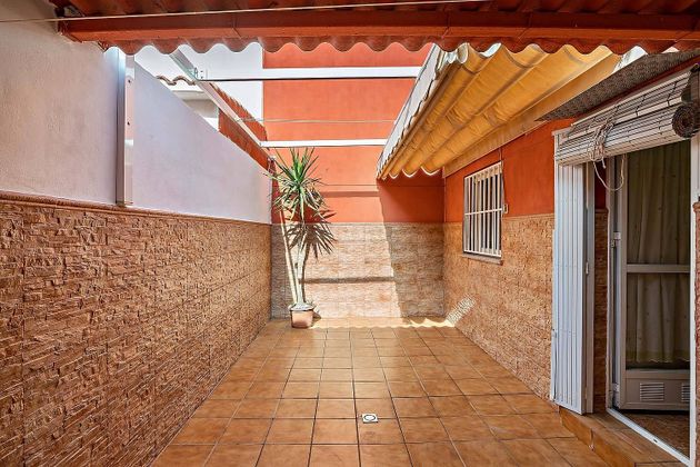 Foto 1 de Casa en venta en Carretera Mojonera – Cortijos de Marín de 4 habitaciones con terraza y balcón