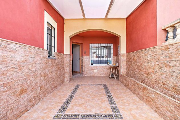 Foto 2 de Casa en venta en Carretera Mojonera – Cortijos de Marín de 4 habitaciones con terraza y balcón