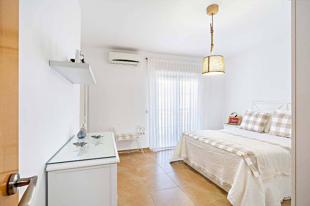 Foto 1 de Casa adossada en venda a Carretera Mojonera – Cortijos de Marín de 4 habitacions amb terrassa i balcó