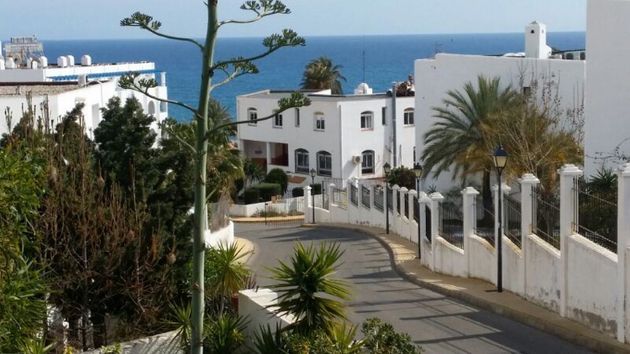 Foto 1 de Chalet en alquiler en calle Picaso de 2 habitaciones con terraza y piscina