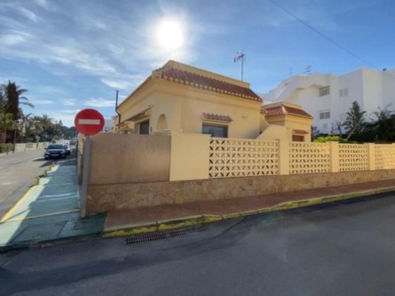 Foto 2 de Venta de chalet en Puerto Rey de 3 habitaciones con terraza y piscina