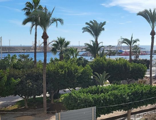 Foto 1 de Pis en venda a Puerto de Garrucha de 2 habitacions amb terrassa i balcó