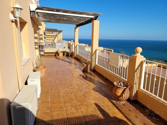 Foto 1 de Pis en venda a calle Puerto Marina de 2 habitacions amb terrassa i piscina
