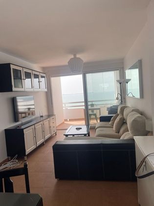 Foto 2 de Alquiler de piso en Vistahermosa  - Fuentebravía de 2 habitaciones con terraza y muebles