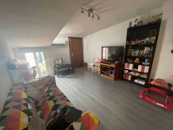 Foto 1 de Venta de piso en Zofio de 3 habitaciones con terraza y aire acondicionado