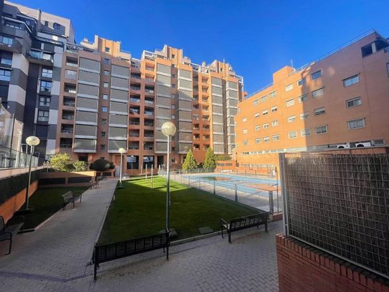 Foto 1 de Pis en venda a Almendrales de 4 habitacions amb terrassa i piscina