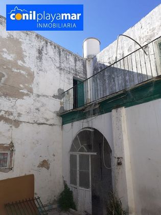 Foto 1 de Venta de casa adosada en plaza España de 16 habitaciones con terraza