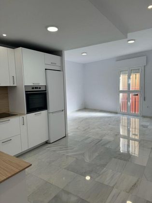 Foto 2 de Alquiler de piso en Centro - Jerez de la Frontera de 2 habitaciones con aire acondicionado y calefacción