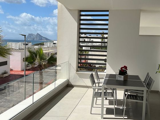 Foto 2 de Pis en lloguer a San Roque de 2 habitacions amb terrassa i piscina
