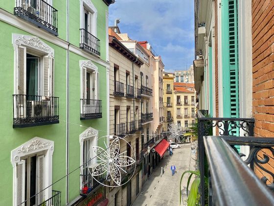 Foto 1 de Pis en venda a Cortes - Huertas de 4 habitacions amb terrassa i balcó