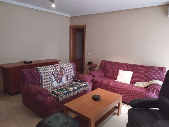 Foto 1 de Piso en alquiler en Reconquista-San José Artesano-El Rosario de 4 habitaciones con terraza y garaje