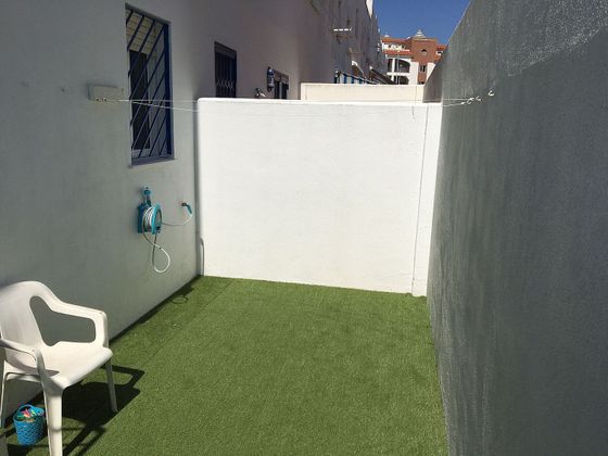Foto 2 de Pis en lloguer a El Rinconcillo de 2 habitacions amb terrassa i piscina