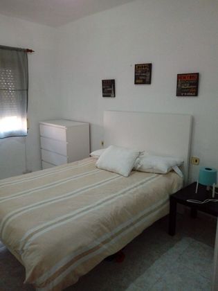 Foto 2 de Pis en lloguer a Reconquista-San José Artesano-El Rosario de 2 habitacions amb mobles i aire acondicionat