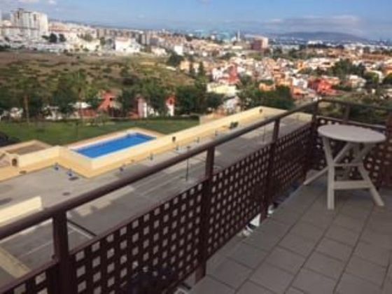 Foto 2 de Dúplex en lloguer a San García de 3 habitacions amb terrassa i piscina