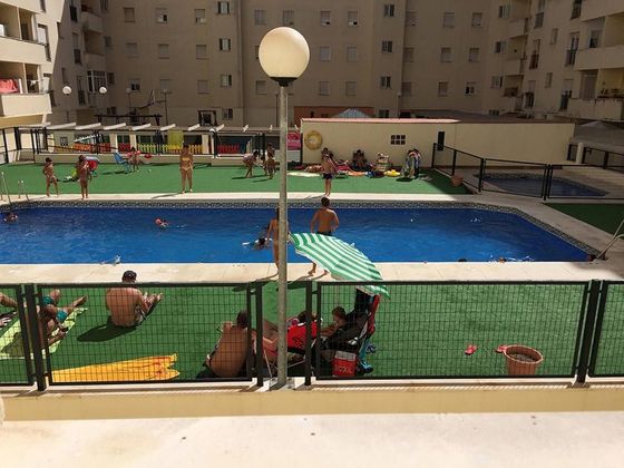 Foto 2 de Pis en lloguer a La Granja-La Colina-Los Pastores de 2 habitacions amb terrassa i piscina