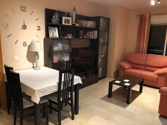 Foto 1 de Piso en venta en Casco Antiguo de 2 habitaciones con muebles y balcón