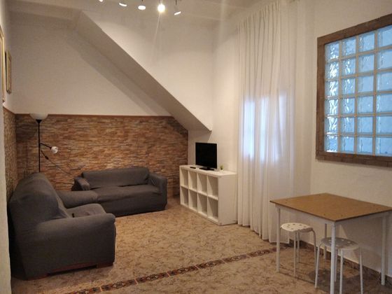 Foto 2 de Alquiler de piso en Bajadilla - Fuente Nueva de 2 habitaciones con terraza y muebles