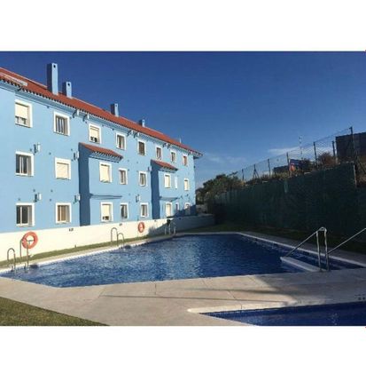 Foto 1 de Alquiler de piso en El Rinconcillo de 2 habitaciones con piscina y garaje