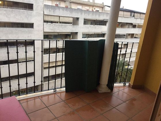 Foto 1 de Pis en lloguer a Bajadilla - Fuente Nueva de 2 habitacions amb terrassa i mobles
