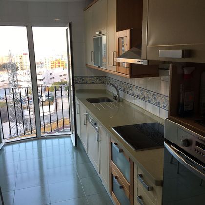 Foto 1 de Pis en lloguer a Bajadilla - Fuente Nueva de 3 habitacions amb terrassa i garatge