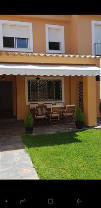 Foto 1 de Casa adossada en lloguer a San García de 3 habitacions amb terrassa i jardí