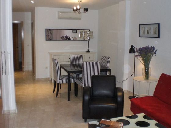 Foto 2 de Pis en lloguer a Reconquista-San José Artesano-El Rosario de 1 habitació amb garatge i mobles