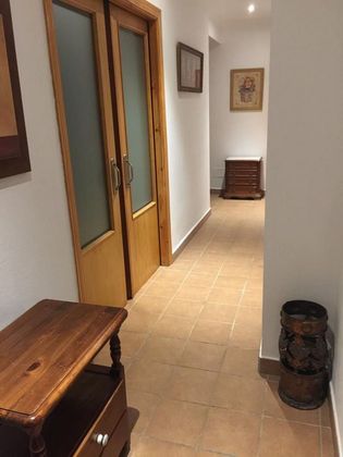 Foto 1 de Pis en lloguer a Casco Antiguo de 3 habitacions amb mobles i aire acondicionat