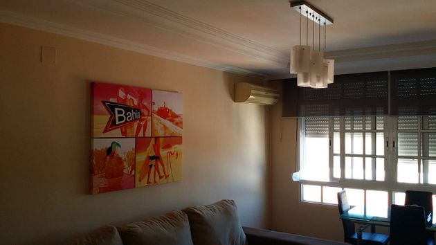 Foto 2 de Alquiler de piso en Pescadores-Saladillo de 3 habitaciones con muebles y aire acondicionado