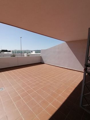 Foto 2 de Piso en alquiler en La Granja-La Colina-Los Pastores de 4 habitaciones con terraza y piscina