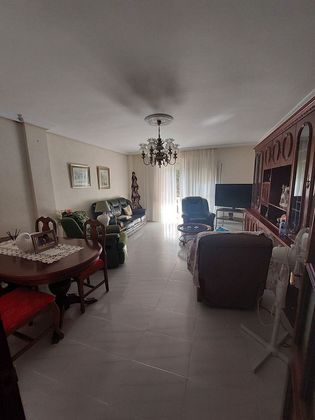 Foto 1 de Piso en venta en Reconquista-San José Artesano-El Rosario de 4 habitaciones con ascensor