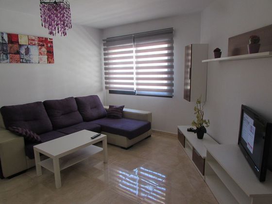 Foto 1 de Pis en lloguer a Reconquista-San José Artesano-El Rosario de 1 habitació amb mobles i aire acondicionat