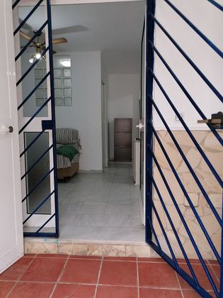 Foto 2 de Piso en alquiler en Reconquista-San José Artesano-El Rosario de 1 habitación con terraza y piscina