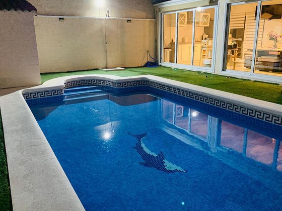 Foto 1 de Casa en venda a La Granja-La Colina-Los Pastores de 3 habitacions amb terrassa i piscina