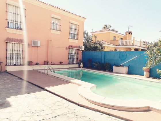 Foto 1 de Venta de chalet en El Rinconcillo de 4 habitaciones con terraza y piscina