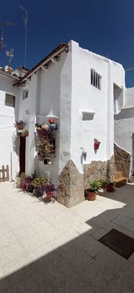 Foto 1 de Casa adossada en venda a El Pino-Bajo de Guía de 14 habitacions amb terrassa i balcó