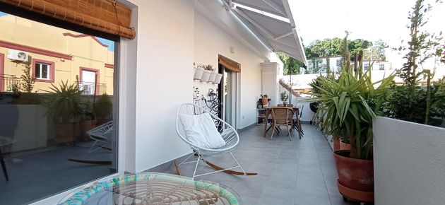Foto 1 de Venta de ático en V Centenario-Piletas-Capuchinos de 2 habitaciones con terraza y garaje