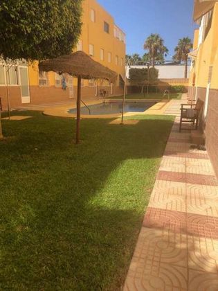 Foto 2 de Venta de piso en Aguadulce Norte de 4 habitaciones con terraza y piscina
