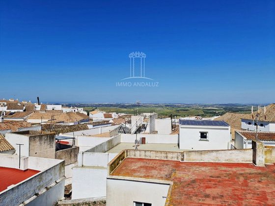 Foto 2 de Casa adosada en venta en Medina-Sidonia de 3 habitaciones y 276 m²