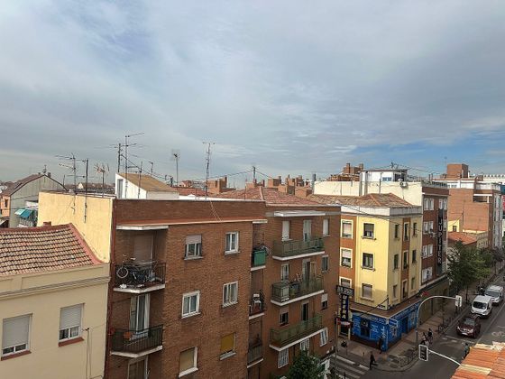Foto 2 de Piso en venta en Moscardó de 3 habitaciones con terraza y aire acondicionado