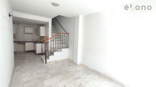Foto 2 de Dúplex en venda a Santa Rosa - Valdeolleros de 2 habitacions amb terrassa