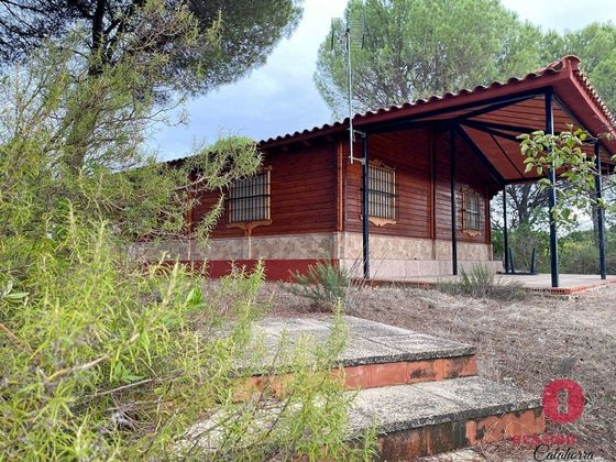 Foto 2 de Casa rural en venda a Santa Maria de Trassierra de 3 habitacions amb piscina i jardí