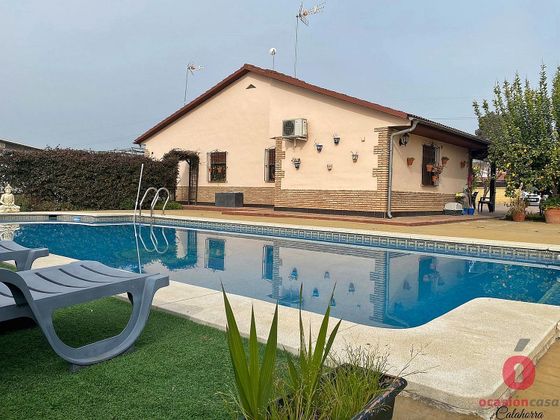 Foto 1 de Casa rural en venda a Villarrubia de 4 habitacions amb piscina i jardí