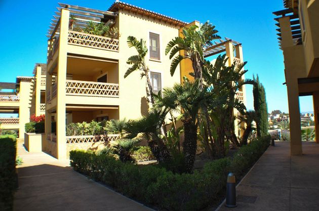 Foto 1 de Venta de ático en calle Sierra de Las Estancias de 2 habitaciones con terraza y piscina