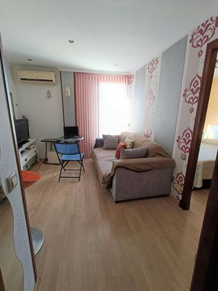 Foto 1 de Alquiler de piso en Playa Stª Mª del Mar - Playa Victoria de 2 habitaciones con terraza y garaje