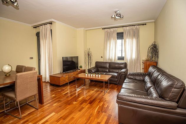 Foto 1 de Pis en venda a avenida Del Gran Capitán de 3 habitacions amb terrassa i calefacció