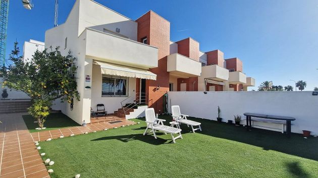 Foto 1 de Venta de casa adosada en Puerto Real de 3 habitaciones con terraza y garaje