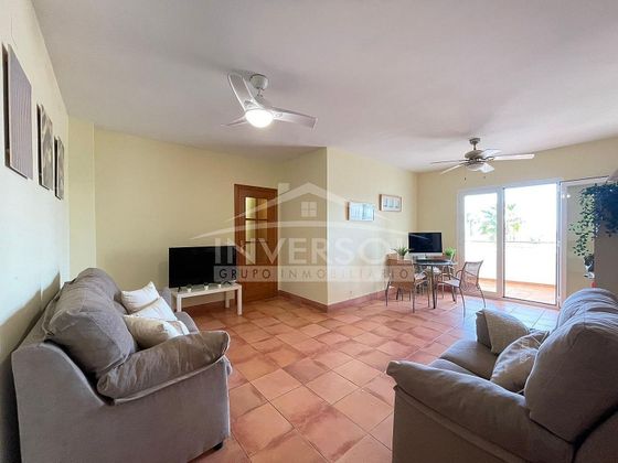 Foto 2 de Piso en venta en calle Playas de la Ensenada de 2 habitaciones con terraza y piscina