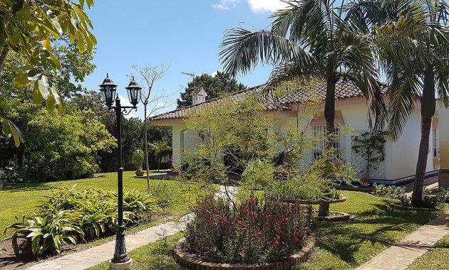 Foto 1 de Xalet en venda a Valdelagrana de 4 habitacions amb terrassa i garatge