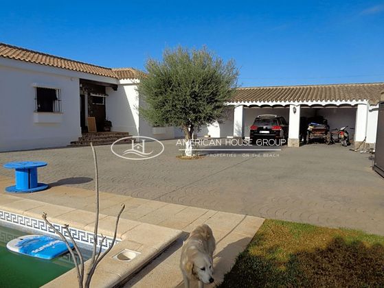 Foto 2 de Xalet en venda a Las Lagunas - Campano de 3 habitacions amb terrassa i piscina