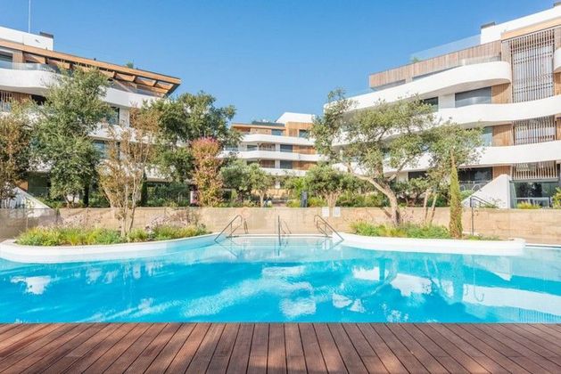 Foto 1 de Pis en venda a Sotogrande Alto de 4 habitacions amb terrassa i piscina